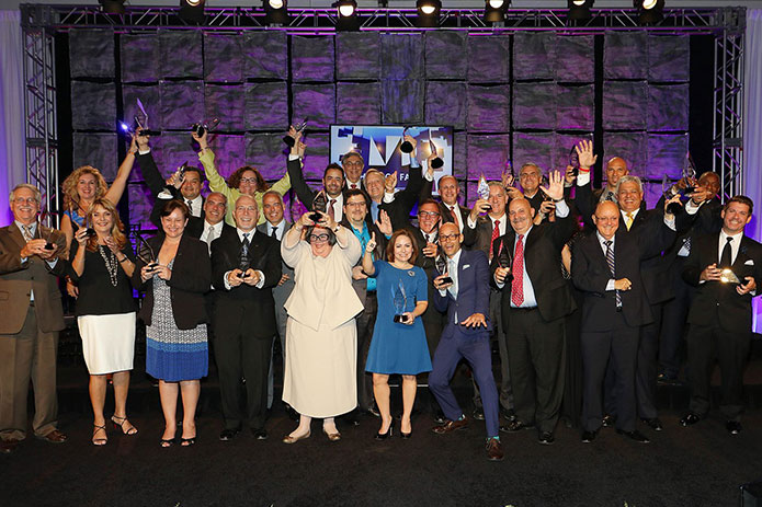 Hispanicize Founder Manny Ruiz inducted into Miami Dade College Alumni Hall of Fame