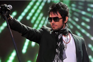 Chilean Rocker Beto Cuevas to Receive ‘La Musa 2015 Conquistador Award’ at 3rd Annual Induction Gala of the Latin Songwriters Hall of Fame