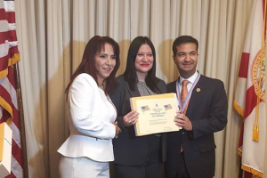 La comunicadora Venezolana Soraya Alcalá recibe reconocimiento en el Congreso de Estados Unidos