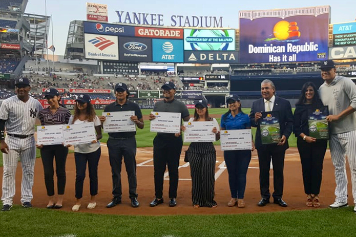 Por el Amor al Juego: Estadios en Estados Unidos Celebrarán la Contribución de la República Dominicana al Béisbol de Grandes Ligas