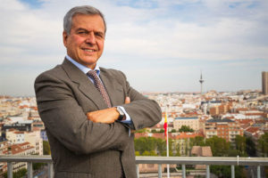 Negocios Magazine lanza su nueva portada con el empresario Javier Ospina Baraya