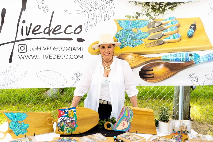 Hivedeco, una marca artesanal de decoración del hogar que prospera al traer sonrisas durante la pandemia