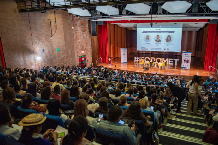 ForoMET Global Summit: Where Hispanic Female Entrepreneurs Converge and Grow