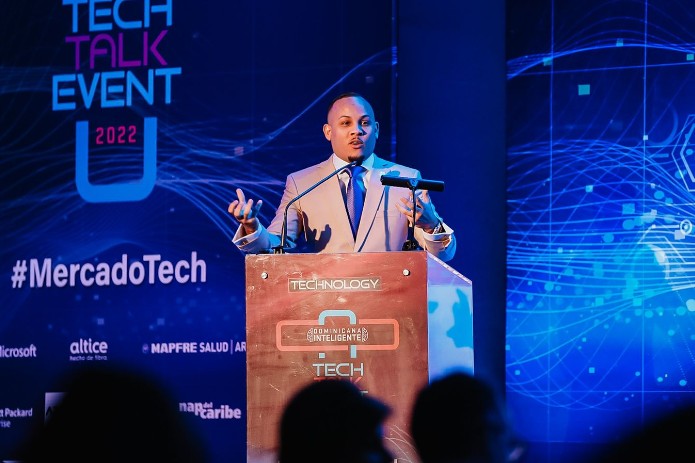 Jairo González speaks at ‘Dominicana Inteligente: Tech Talk Event 2022’ on advances in Blockchain and FinTech technologies