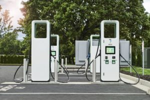 Electrify América agregará estaciones de carga ultrarrápidas en 12 propiedades de Macerich