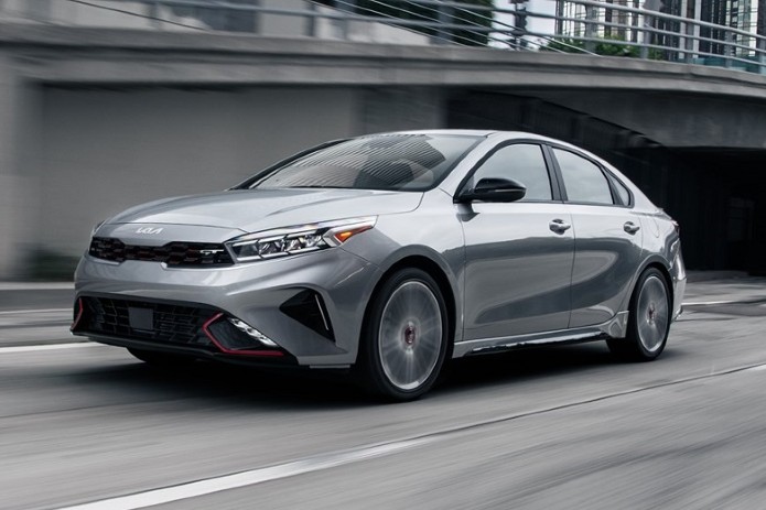 Kia anuncia los precios y especificaciones del Forte 2023