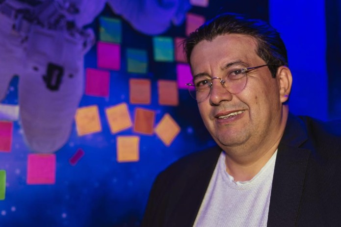 Ernesto Kruger: Ecuadorian Entrepreneur and Visionary, Seeks Technology Experts in the United States