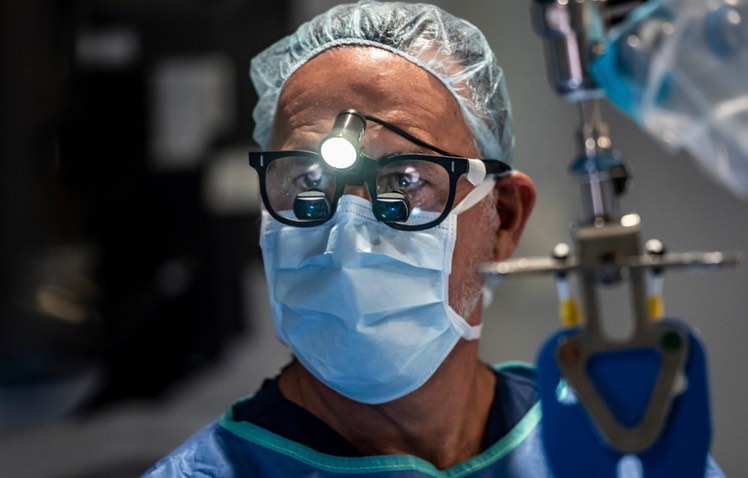 Neoyorquino del año: Dr. Alejandro Badia, con roles múltiples en ortopedia