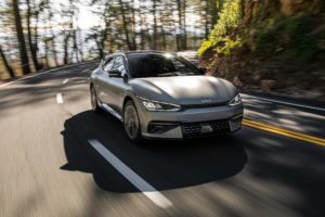 El eléctrico Kia EV6 ha sido nombrado el ‘Vehículo Utilitario del Año 2023’