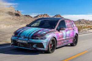 Estreno mundial en CES: Volkswagen integra ChatGPT en sus vehículos