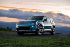 ‘Auto del Año 2024 con Sabor Latino’ – ‘2024 Car of the Year with a Latin flavor’