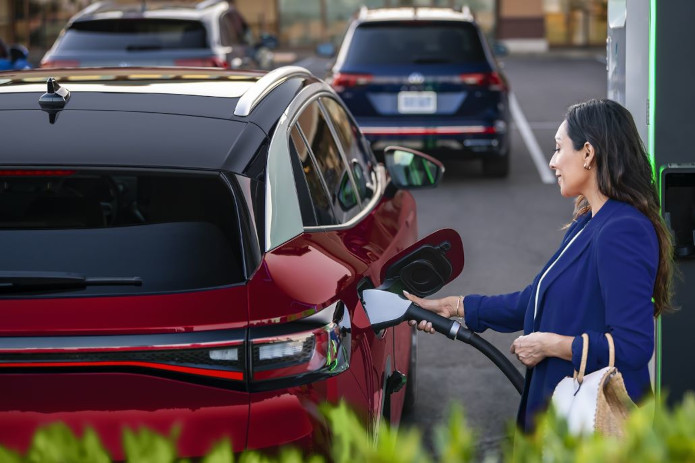 Volkswagen anuncia el lanzamiento de Plug&Charge en Electrify América para el SUV eléctrico ID.4