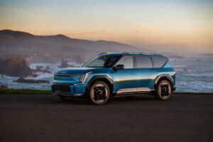 Kia EV9 obtiene doble honor en el evento Mudfest de la Northwest Automotive Press Association