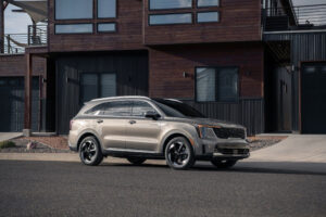 Kia da a conocer los detalles de precios para el Sorento PHEV del 2025