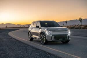 Kia presentó el debut mundial del EV9 GT en el Salón del Automóvil de Los Ángeles 2024