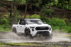 Prueba: Toyota Tacoma del 2024, la clásica camioneta que se renueva con un estilo más agresivo
