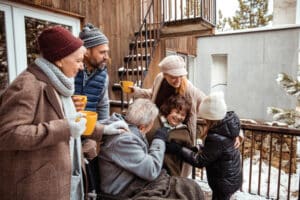 Consejos de expertos para mantener saludables a tus seres queridos este invierno