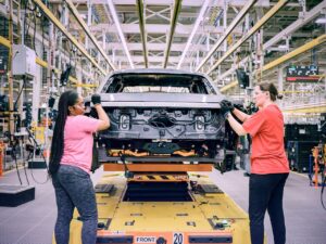 Ford ha comenzado a planificar un sistema híbrido enchufable para su uso en SUV’s y camionetas más grandes