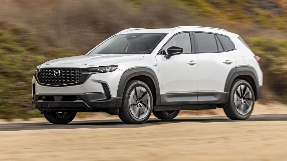 Prueba: Mazda CX-50 del 2025, un SUV fabricado con materiales de alta gama