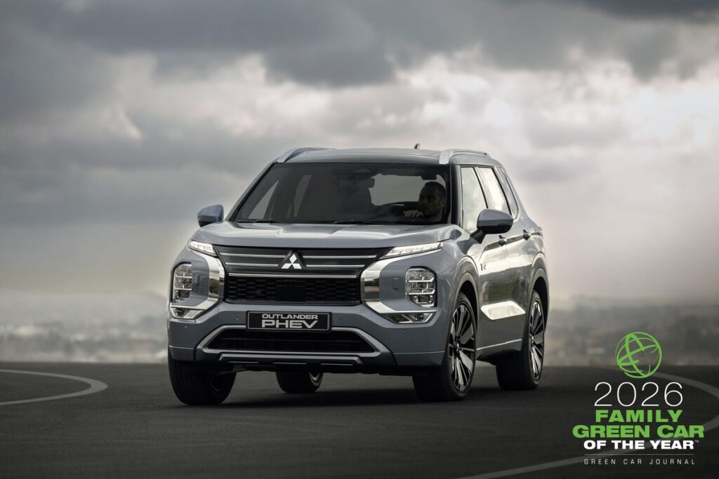 El Mitsubishi Outlander y el Outlander Plug-In Hybrid fueron nombrados Auto Ecológico Familiar del Año 2026