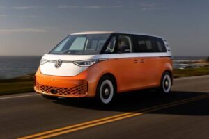 Prueba: Volkswagen ID. Buzz Pro S Plus del 2025, con un pasado icónico