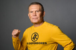 Boxing Legend Julio César Chávez Joins Forces with Los Defensores in 2026 Creative Campaign